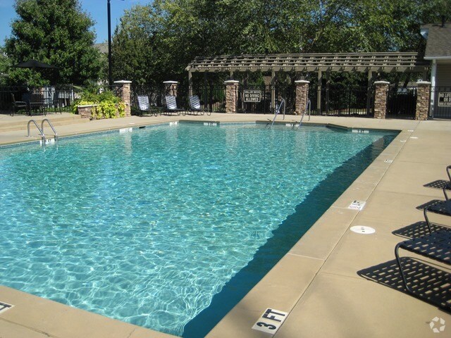 The Paddock Club Greenville Greenville Sc Apartment