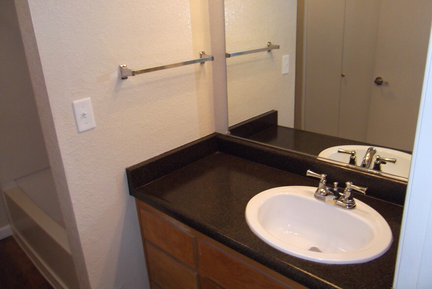 Bathroom Fixtures Roseville Ca somersett hills - roseville, ca | apartment finder Bathroom Fixtures Roseville Ca somersett hills - roseville, ca | apartment finder