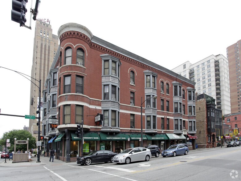 Lakeside 800 Chicago, IL Apartment Finder