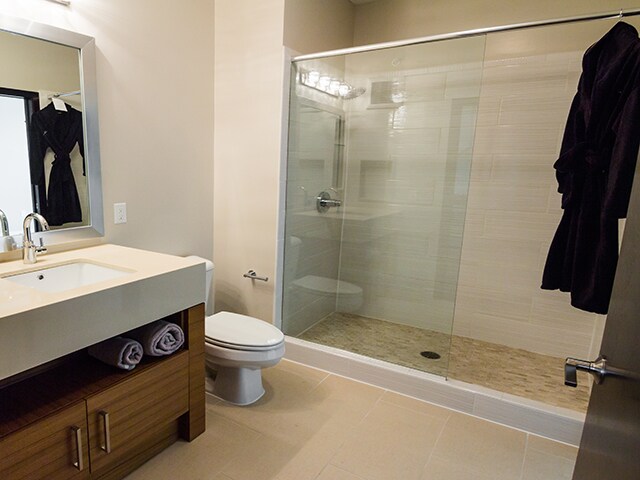 Bathroom Fixtures Minneapolis the walkway - minneapolis, mn | apartment finder Bathroom Fixtures Minneapolis the walkway - minneapolis, mn | apartment finder