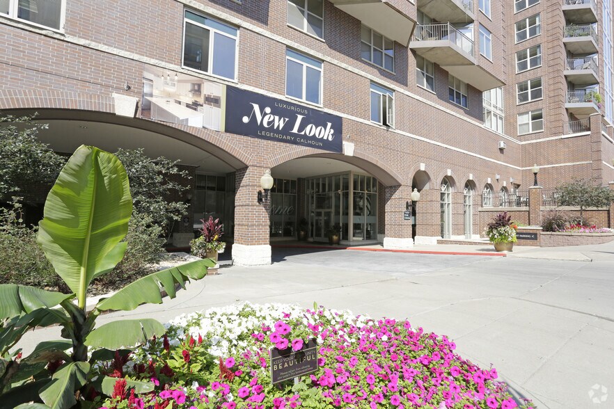 Calhoun Beach Club Apartments Minneapolis, MN Apartment Finder