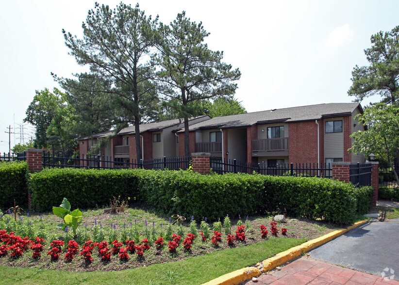 Hickory Pointe Apartments Memphis, TN Apartment Finder