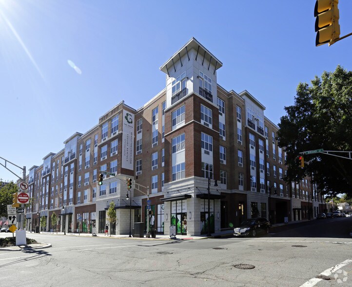 The Green at Bloomfield Bloomfield, NJ Apartment Finder