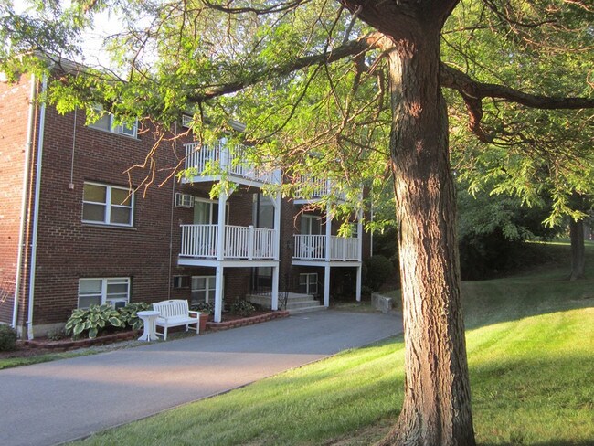 Lonvale Gardens Amesbury Ma Apartment Finder Lonvale Gardens