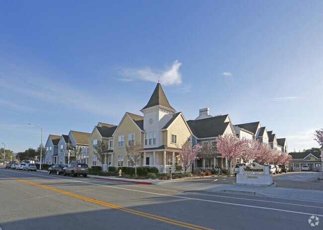 The Vineyards Gilroy, CA Apartment Finder