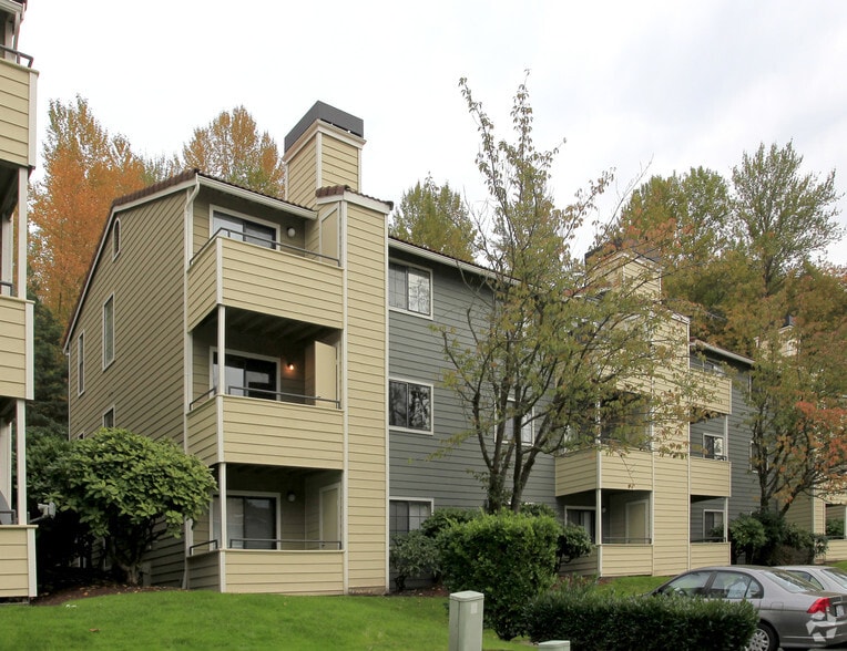 2000 Lake Washington Renton, WA Apartment Finder