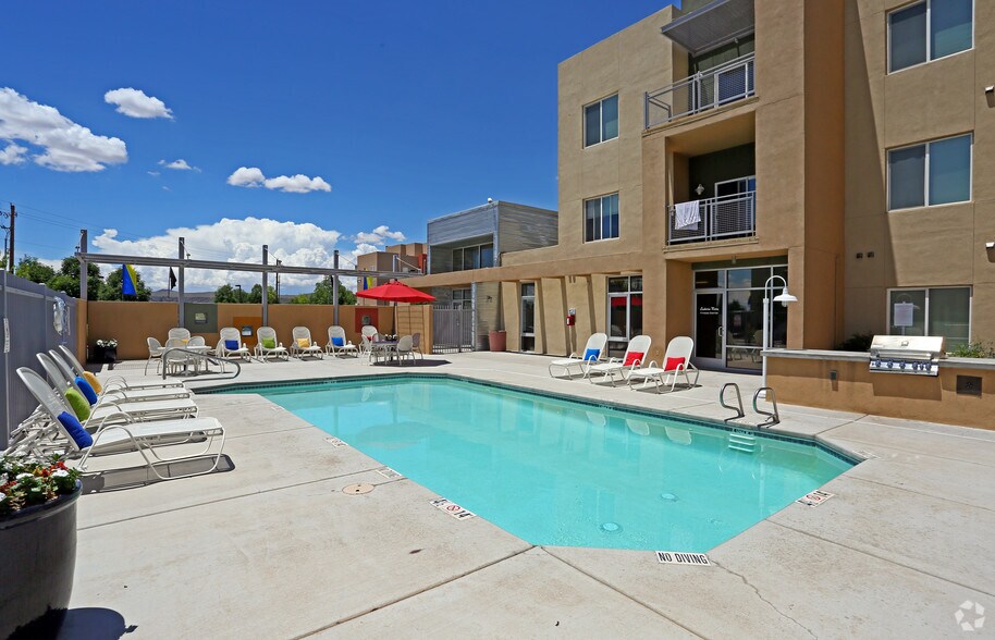 Ladera Vista Apartments Albuquerque, NM Apartment Finder