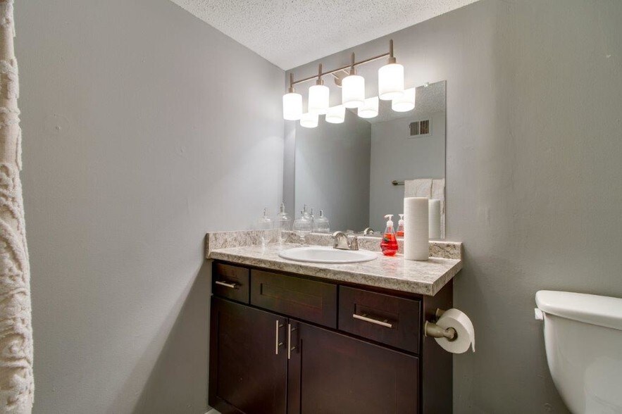 Bathroom Sinks Knoxville Tn the adelade - knoxville, tn | apartment finder Bathroom Sinks Knoxville Tn the adelade - knoxville, tn | apartment finder