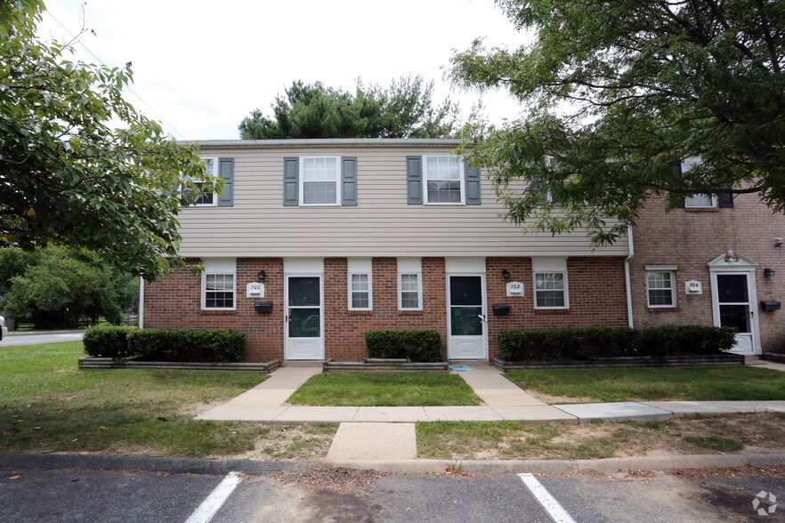 Seven Oaks Apartment Homes Seven Oaks Apartment Homes