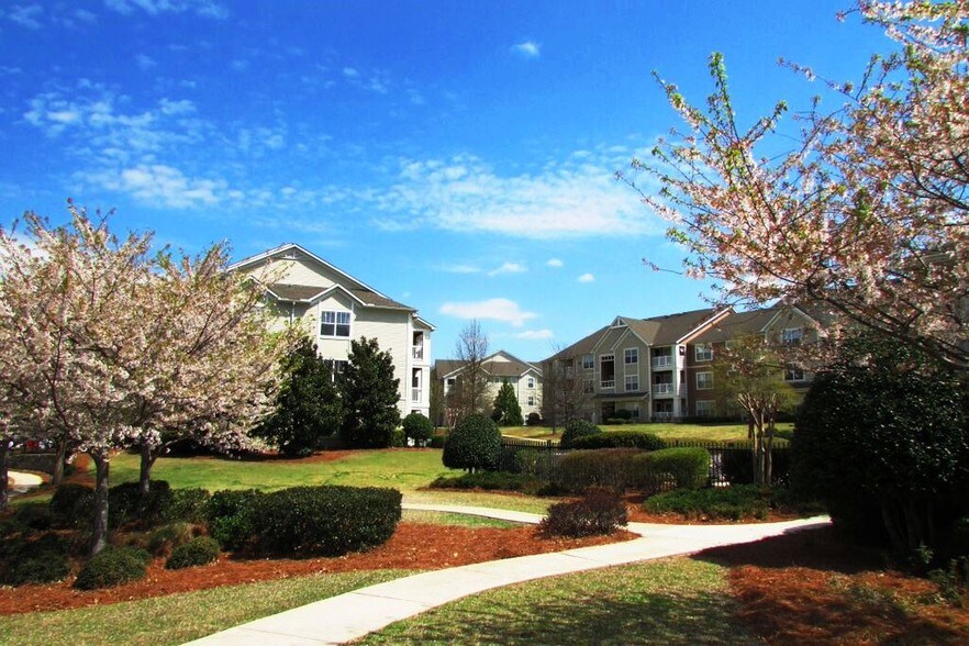 Belle Vista Lithonia, GA Apartment Finder