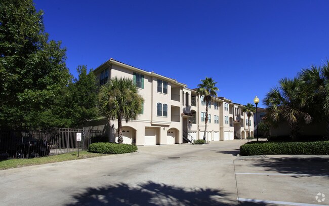 Village on the Lake Houston, TX Apartment Finder