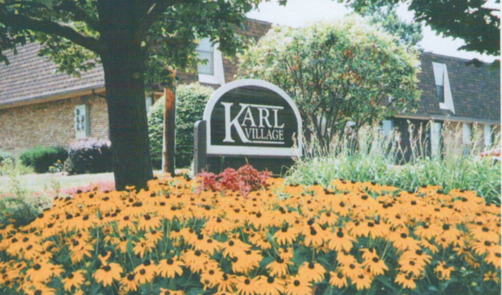 Worthington Commons Townhomes Columbus, OH Apartment Finder