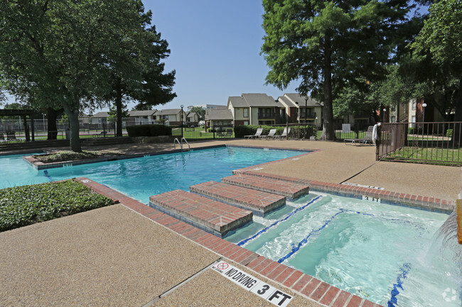 Apartments On Trinity Mills