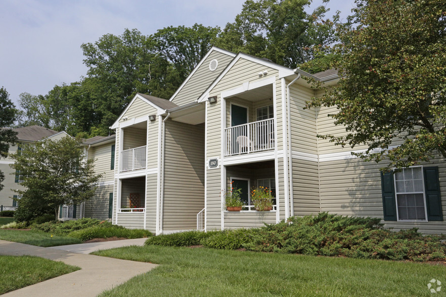 Autumn Winds Apartment