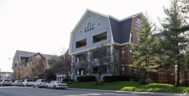 Haddon Hall Apartments - Cincinnati, OH | Apartment Finder Haddon Hall Apartments - Cincinnati, OH | Apartment Finder