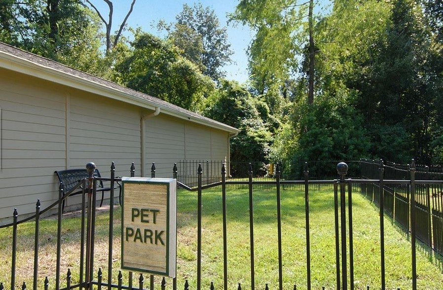 Lakeside Villas Baton Rouge, LA Apartment Finder