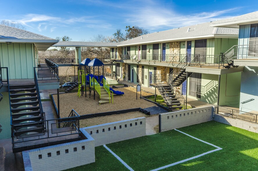 Vernon Oaks SPECIALS NOW! Dallas, TX Apartment Finder