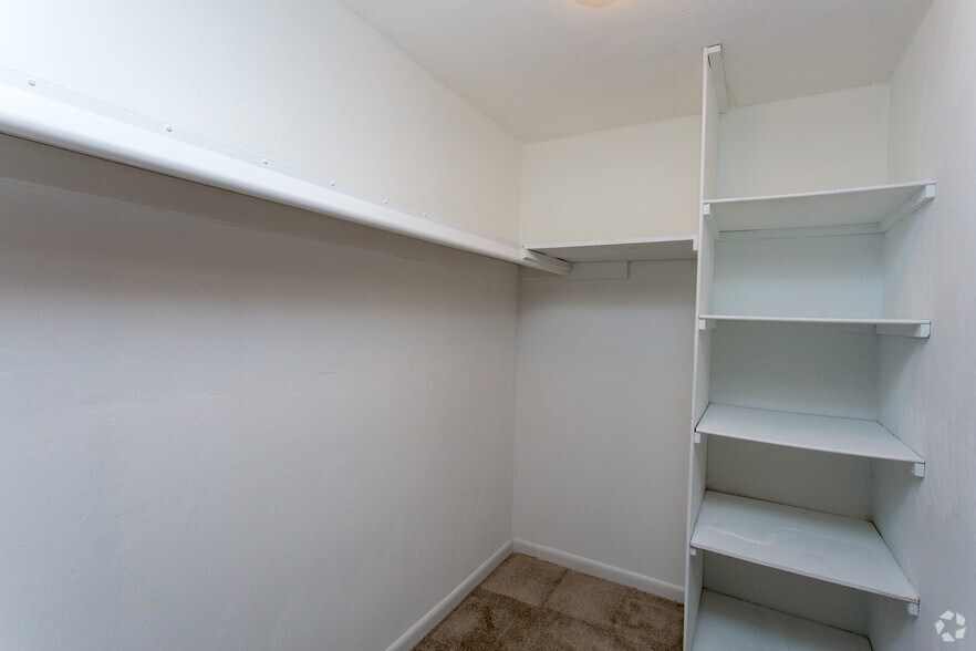Tatnuck Arms Apartment Homes Worcester Ma Finder