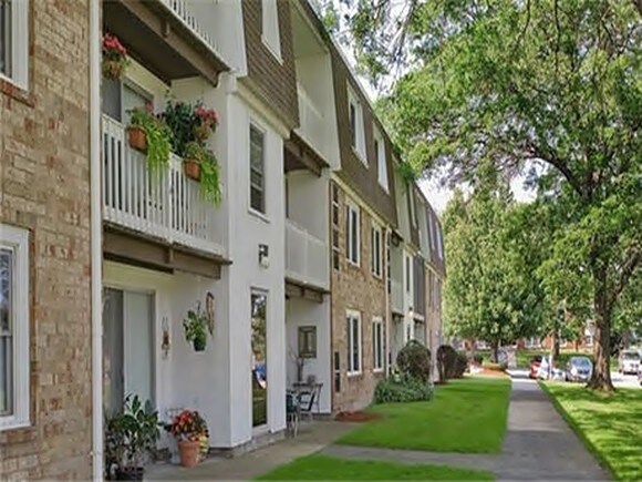 The Four Seasons East Providence Ri Apartment Finder