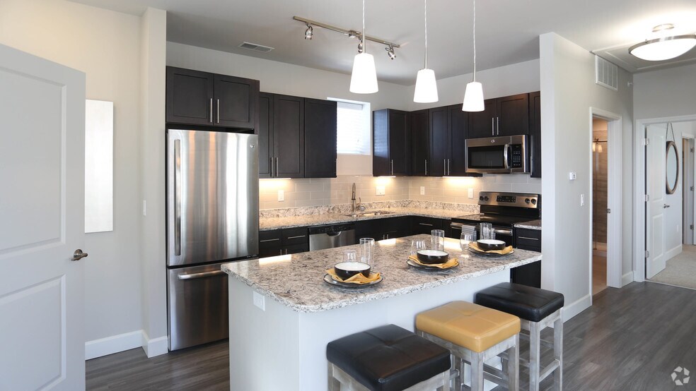 The Vue at Creve Coeur Creve Coeur, MO Apartment Finder