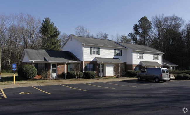 Piedmont Pointe Apartments Piedmont Pointe Apartments