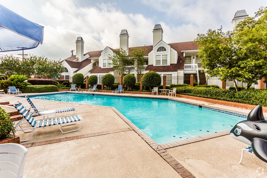 Rosewood villa hookup
