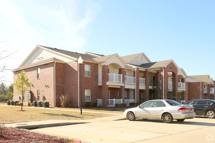 Links at Eagle Hill - Little Rock, AR | Apartment Finder