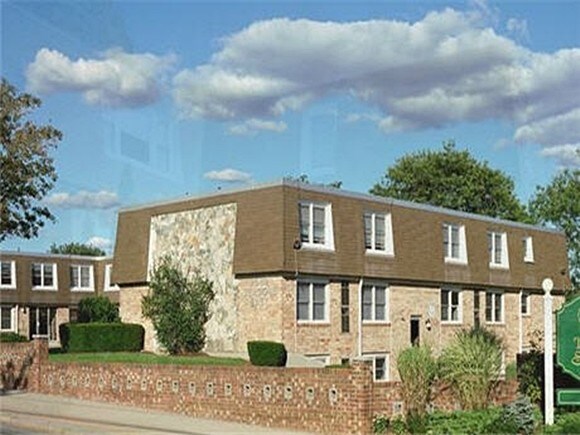 The Four Seasons East Providence Ri Apartment Finder