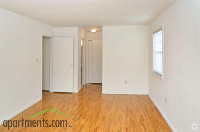 MillBrook Village North - Edison, NJ | Apartment Finder MillBrook Village North - Edison, NJ | Apartment Finder