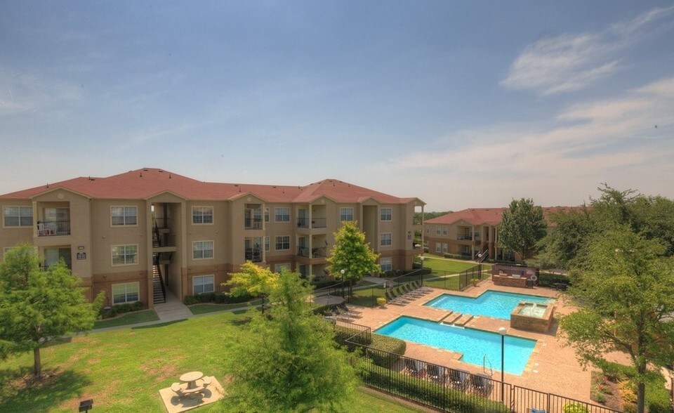 Landmark At Courtyard Villas Apartment Homes Mesquite Tx Landmark At Courtyard Villas Apartment Homes Mesquite Tx