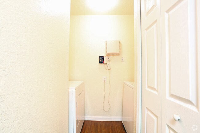 Fountainview Apartments Tampa Fl Apartment Finder 3br 2ba 1 181 Sq Ft Laundry Fountainview Apartments