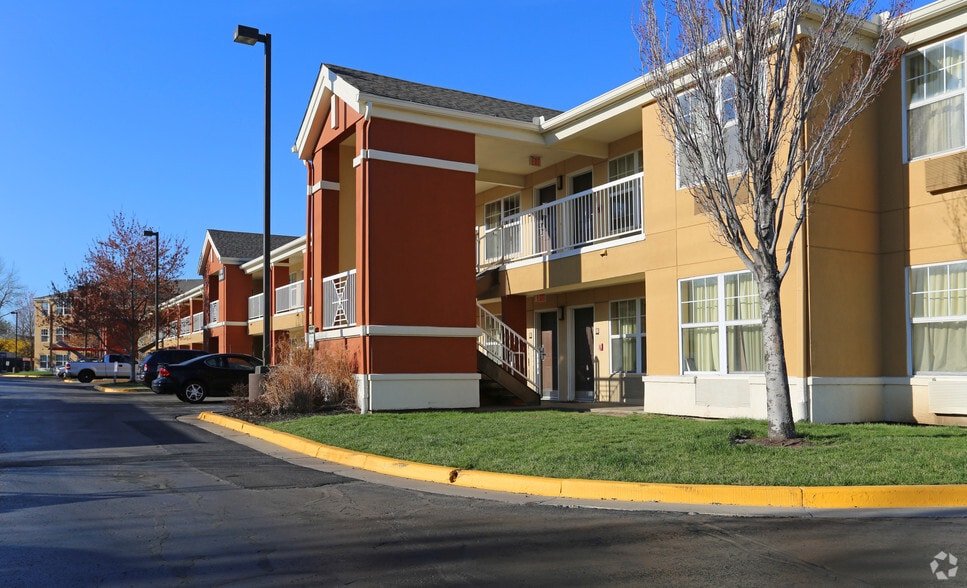 Furnished Studio Kansas City Lenexa Overland Park, KS