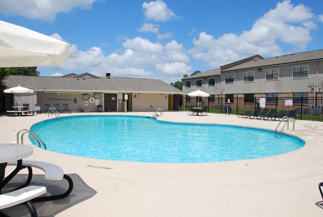 Liberty Crossing Apartments - Jacksonville, NC | Apartment Finder
