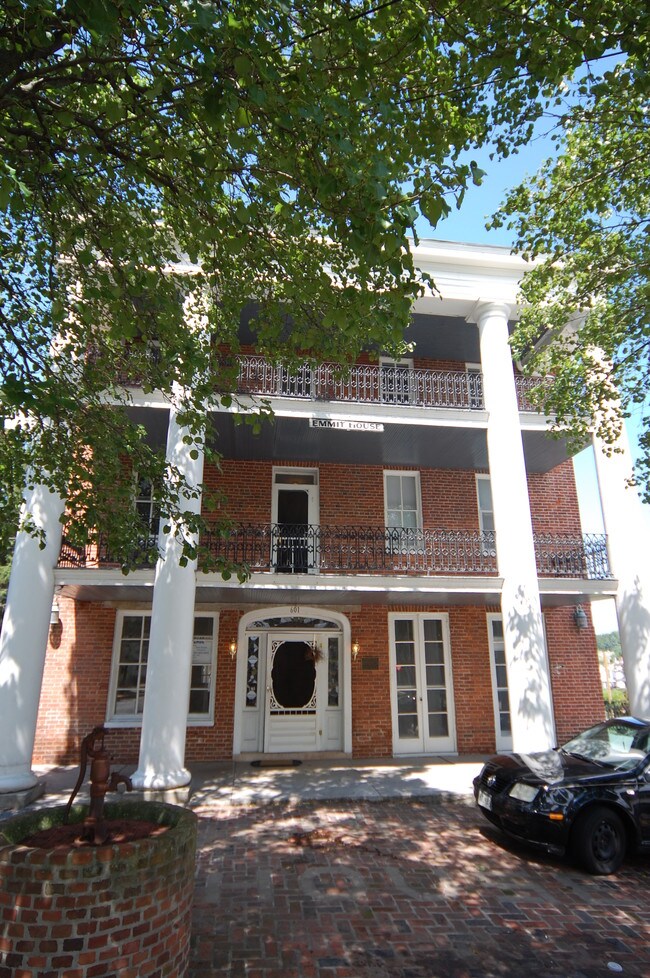 The Emmit House Emmitsburg, MD Apartment Finder