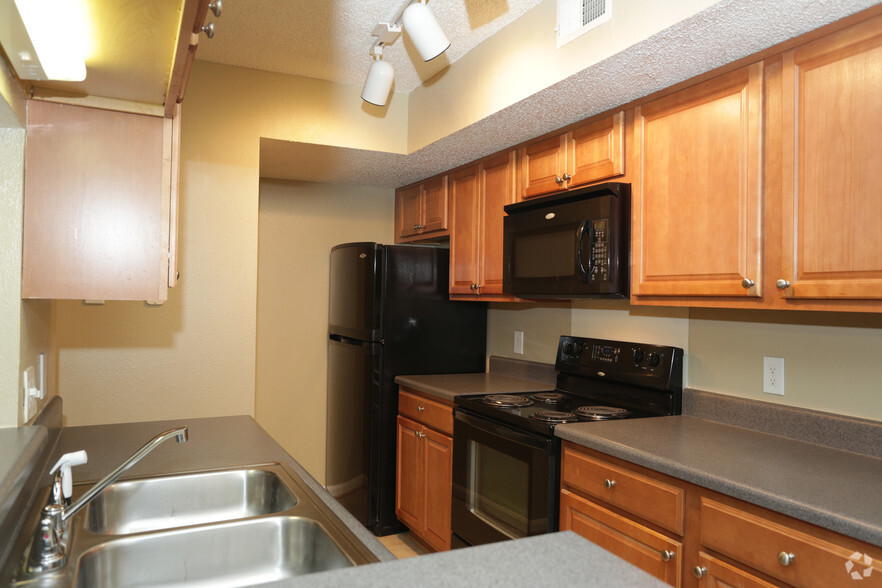 Broadmoor Apartments - Henrico, VA | Apartment Finder