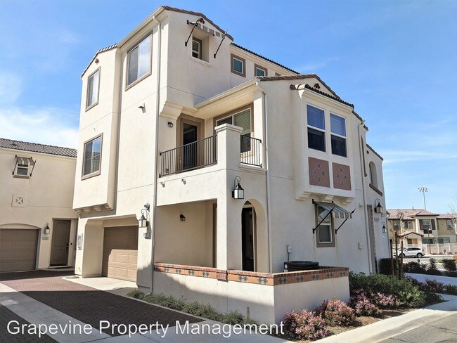3 br 2 5 bath house 31831 calle brio temecula ca apartment