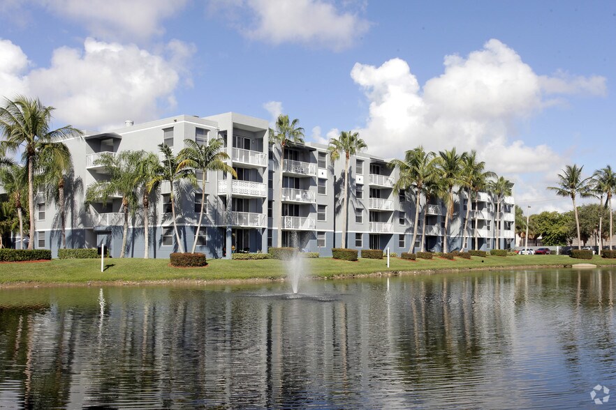 Beach Walk At Sheridan Dania Beach, FL Apartment Finder