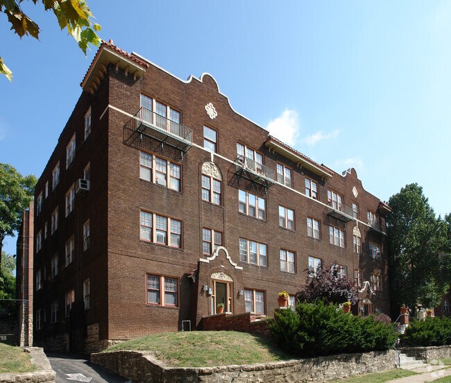 218 220 Brush Creek Blvd Kansas City Mo Apartment Finder Primary Photo 218 220 Brush Creek Blvd