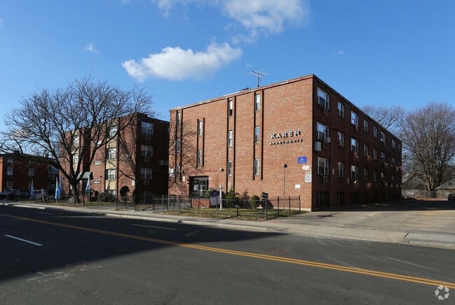 Garden Hill Apartments - Hartford, CT | Apartment Finder