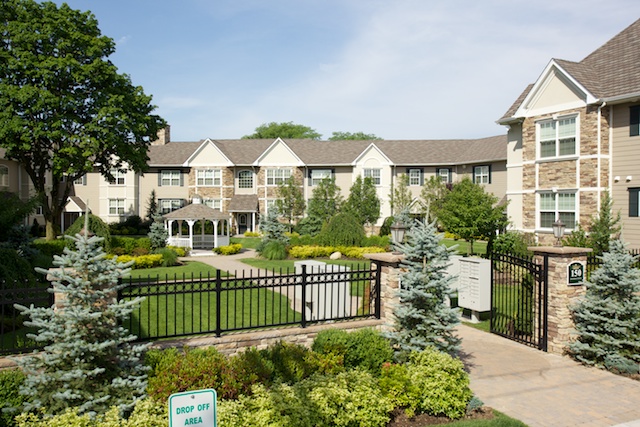 Fairfield Courtyard At Farmingdale - Farmingdale, NY | Apartment Finder