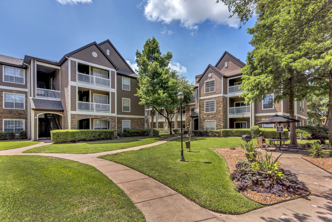 The Lodge at Copperfield - Houston, TX | Apartment Finder