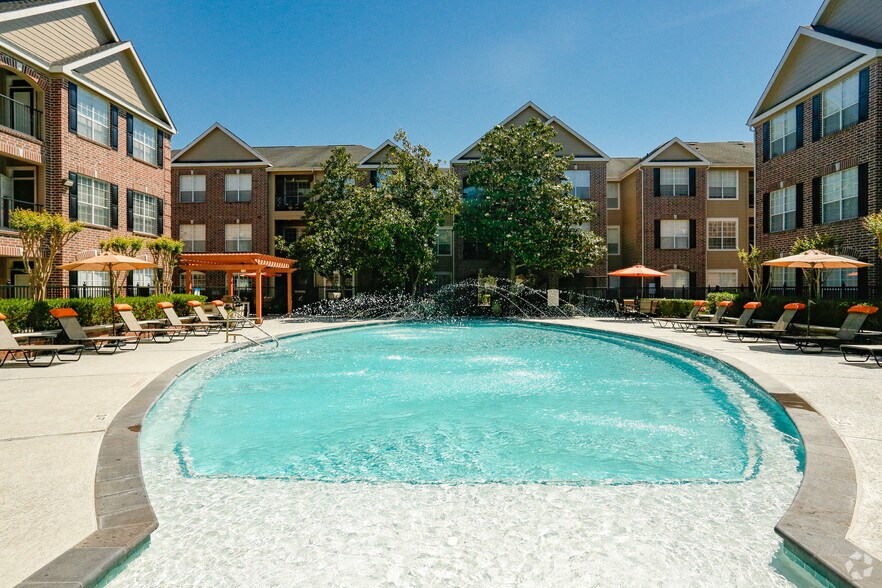 Plaza at Westchase Houston, TX Apartment Finder