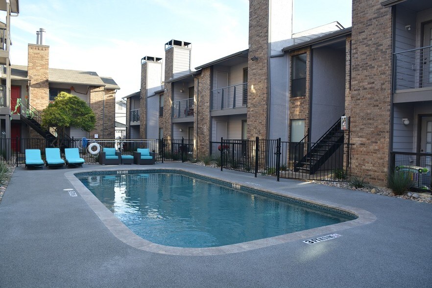 Lakewood on Henderson Apartments Dallas, TX Apartment