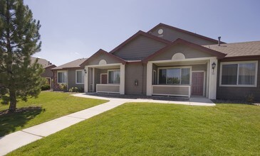 Copper Canyon Apartment Homes - Highlands Ranch, CO | Apartment Finder Copper Canyon Apartment Homes - Highlands Ranch, CO | Apartment Finder