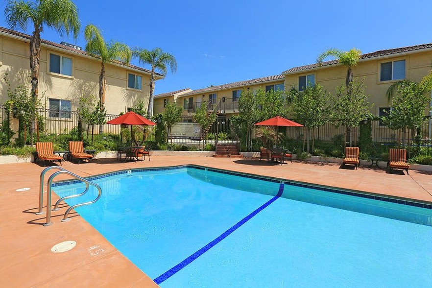 Park Sorrento Apartments - Bakersfield, CA | Apartment Finder