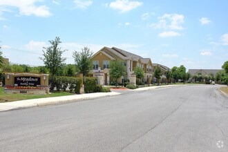 The Meadows At Bentley Drive San Antonio Tx Apartment