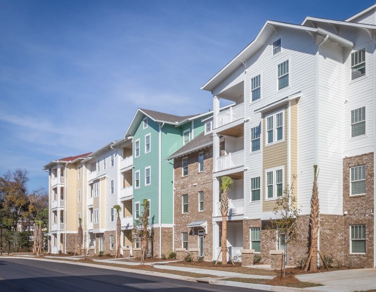 Crowne At Live Oak Square Johns Island Crowne At Live Oak Square Johns Island