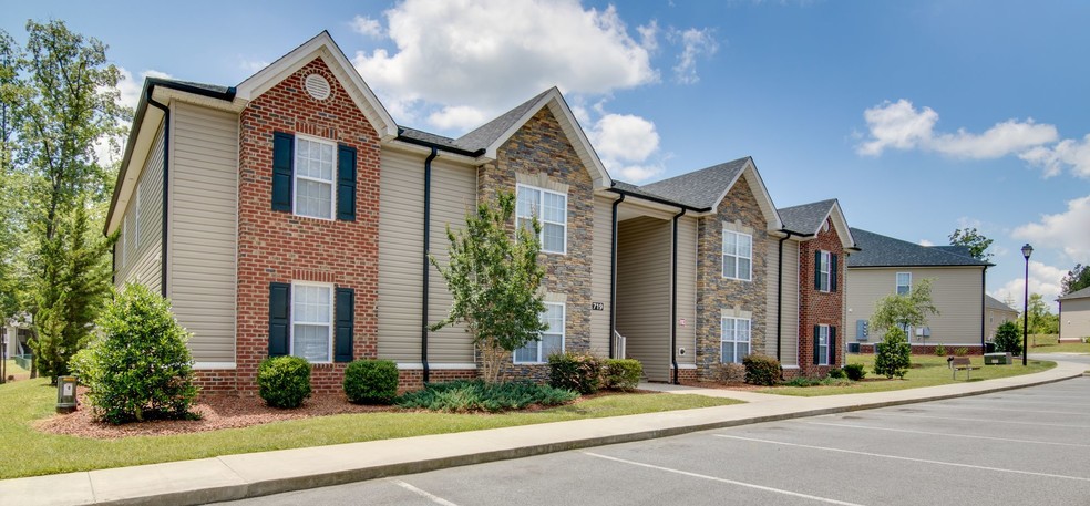 West Pointe Apartment Homes - Asheboro, NC | Apartment Finder