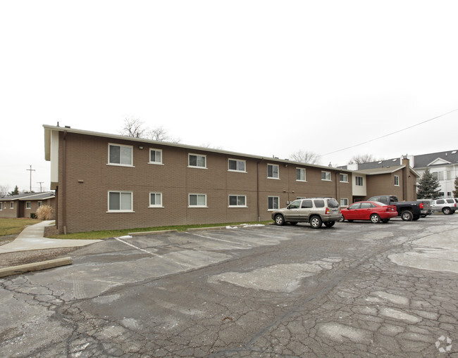 Plymouth Crossings Apartments