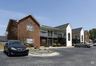 Paladin Apartments Greenville Nc Apartment Finder Building Photo Paladin Apartments